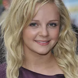 潔吉雅·漢蕭 飾演 Britney