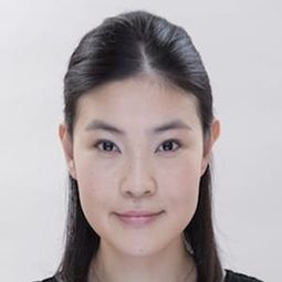 伊勢由美子 飾演 Shiori's Mother