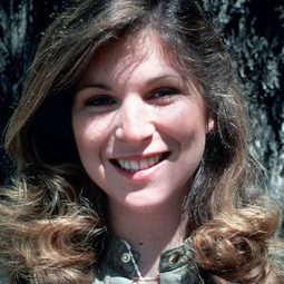 Tracie Savage - 扭曲人演員 飾演Reporter (as Tracy Savage)