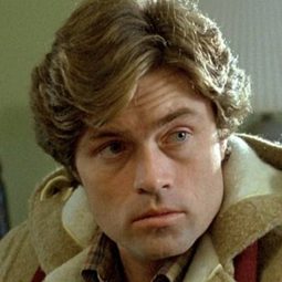 亞特·亨德爾 - Pride, Prejudice and Mistletoe演員 飾演Edward Fitzwilliam