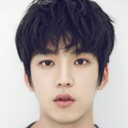 Gu Won - 騷動青春演員 飾演Seg. 'Wonderwall' - Jong-goo