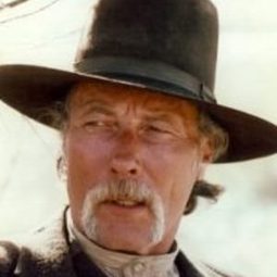 David S. Cass Sr. - Keeping Up with the Randalls導演