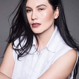 Tamara Mazarrasa 飾演 Ayami Nisisaki