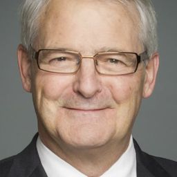 Marc Garneau 飾演 Self - Mission Specialist, STS-97