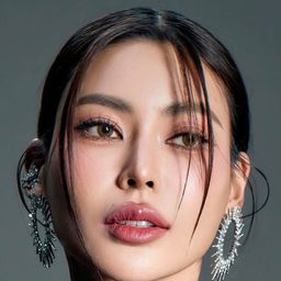 Sarunrat Puagpipat 飾演 Pat