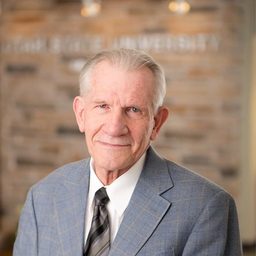 Joseph Batzel 飾演 Jarvis