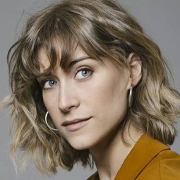 Marta Belmonte 飾演 Carol