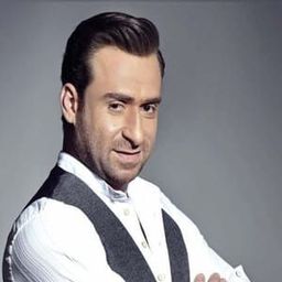 Nidal El Shafei 飾演 Farhat