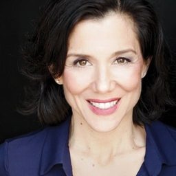 Ilyssa Fradin - 決戰 30 分演員 飾演Mom