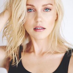 布里安希爾 飾演 Jennie Miller