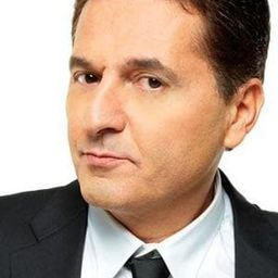 Teo Mammucari 飾演 Teo