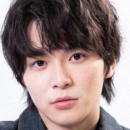 金子 隼也 飾演 Naoto Kano