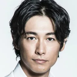 藤岡靛 飾演 Junichi Katsuragi
