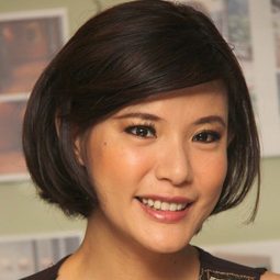 奧加·莉迪亞 - 3 Nafas Likas演員 飾演Nyonya Oey