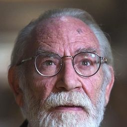 雷納托·卡彭蒂里 - The Jewel演員 飾演Senatore Crusco