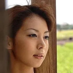 下村 愛 - テレビばかり見てると馬鹿になる演員 飾演Yuki