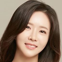 Han Yeo-wool 飾演 Female part-time worker at gambling place