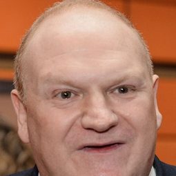 Franck de la Personne 飾演 Ignace de Fontanet