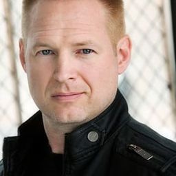 Tom McCafferty - 瞎子演員 飾演Willie Carroway