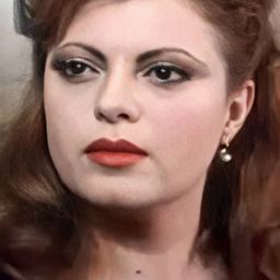 María Cardinal 飾演 La Grititos