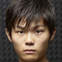 鈴木龍之介 飾演 Ryota Sasaki