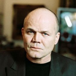 Dan van Husen 飾演 Crazy Old Man