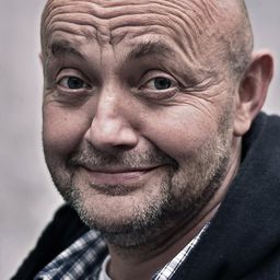 Robert Nebřenský - 利迪策大屠殺演員 飾演Kučera