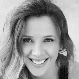 Sonia Albizuri 飾演 Eva Patten