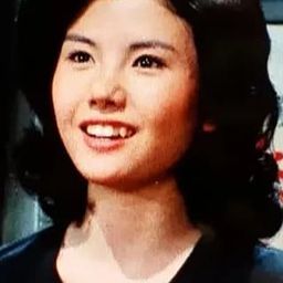 千野弘美 飾演 