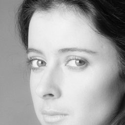 Emma Jacobs - The Bad Sister演員 飾演Miranda