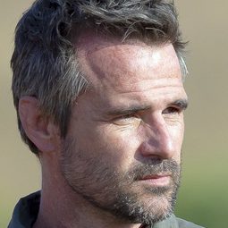 Kevin Richardson 飾演 Self