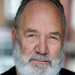 Constantine Gregory - Nona演員 飾演Norman Blanchette