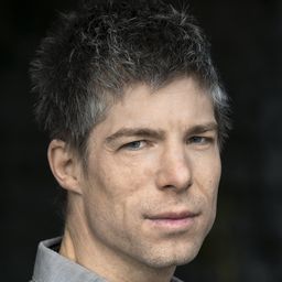 Hendrik Hölzemann - No Regrets編劇