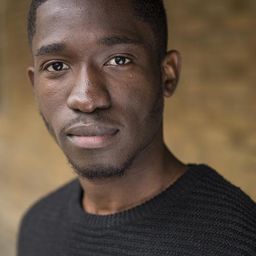 歐拉·奧勒比伊 飾演 Wasef