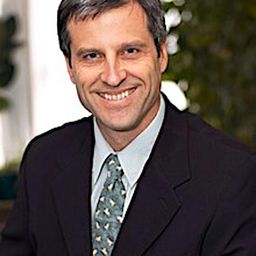 Gene Baur 飾演 Self