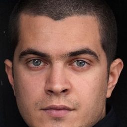 Jérémie Guez - 艾莉絲的闇影謎情編劇