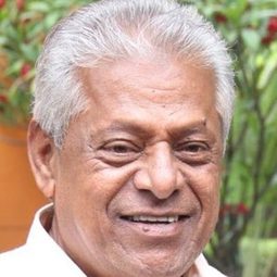 Delhi Ganesh - Julie Ganapathi演員 飾演Inspector Ganesh