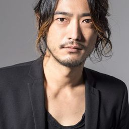 谷口 賢誌 飾演 Kousuke