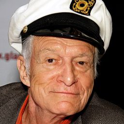 Hugh Hefner 飾演 Self