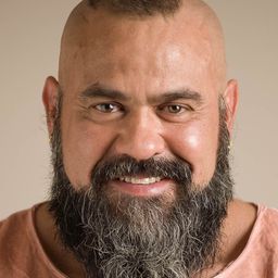 Roberto García Ruiz 飾演 Bykov