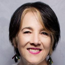 寶蓮嘉茜亞 飾演 Paula Scherson