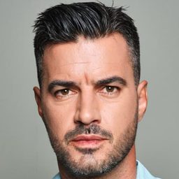 Yiannis Tsimitselis - Βank Bang演員 飾演drug dealer