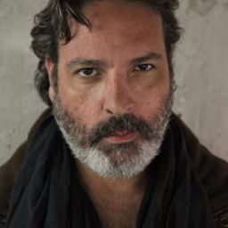 João Craveiro 飾演 