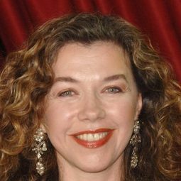 Sabine Haudepin 飾演 Lucette Gautier