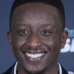 阿米德·席拉 - 非常籃團演員 飾演Stan