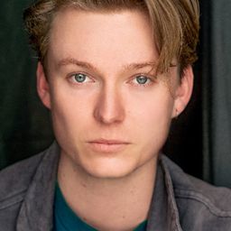 Bryn Chapman Parish - 我的外公占爸演員 飾演Young Jim