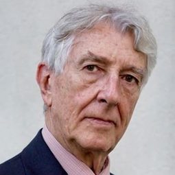 Corrado Augias 飾演 Self