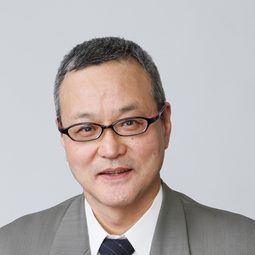 吉田祐健 飾演 Shûji Akagi