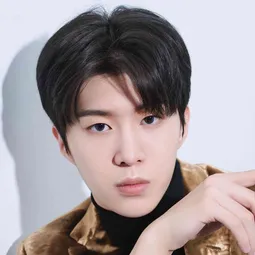 福西西 - 飛馳人生2演員 飾演厉小海