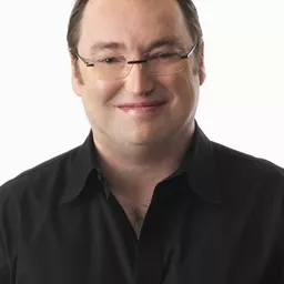 賽門·J·史密斯 - 荒失失企鵝導演